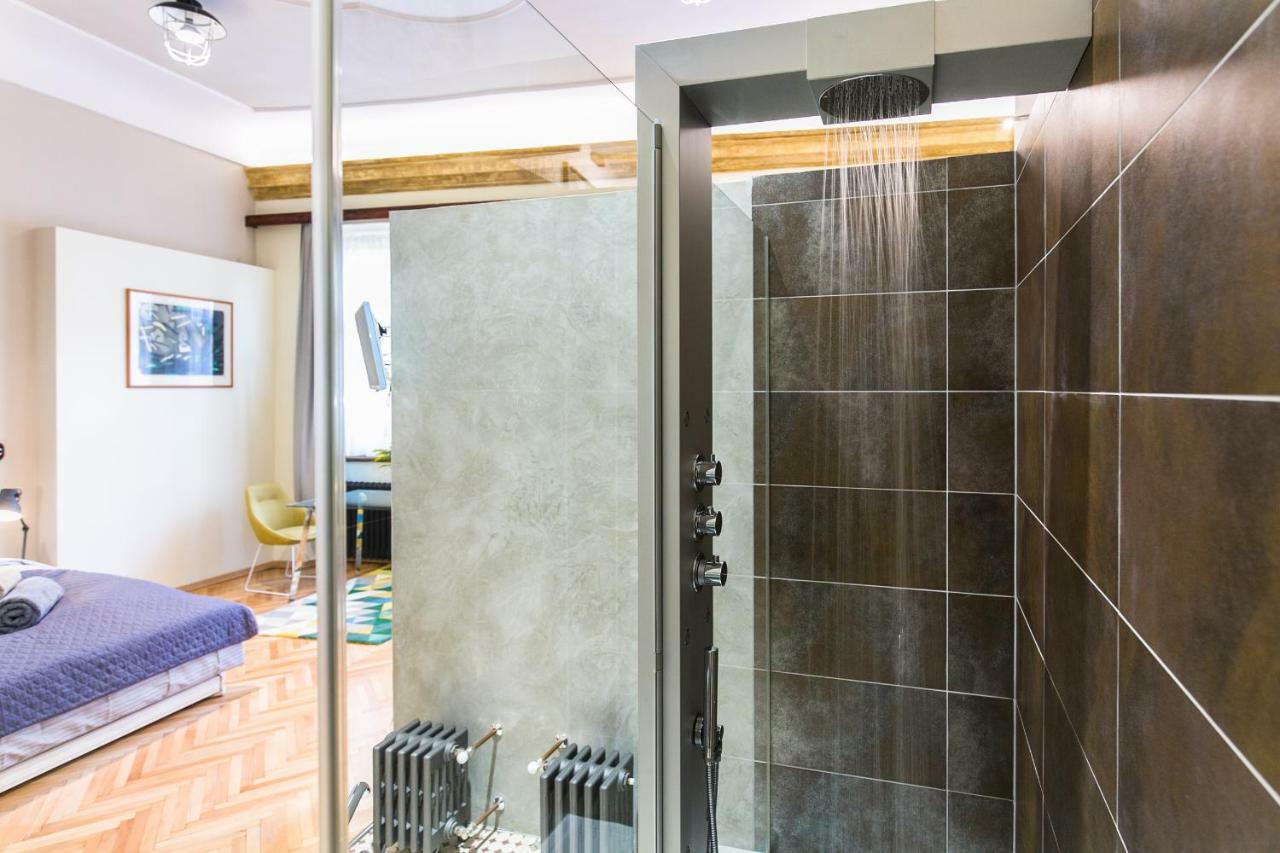 Nebovidy I - Historic Centre - Terrace - Air Conditioning Apartment Prague